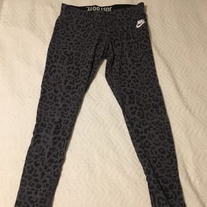 Nike leopard/ cheetah gym workout leggings